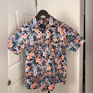 Hurley Men’s Navy and Peach Floral Short-Sleeve Button-Down Shirt